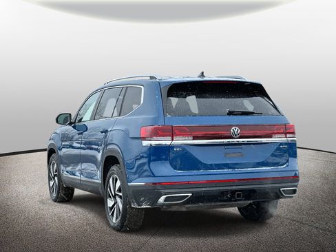 Used 2025 Volkswagen Atlas SEL image 4