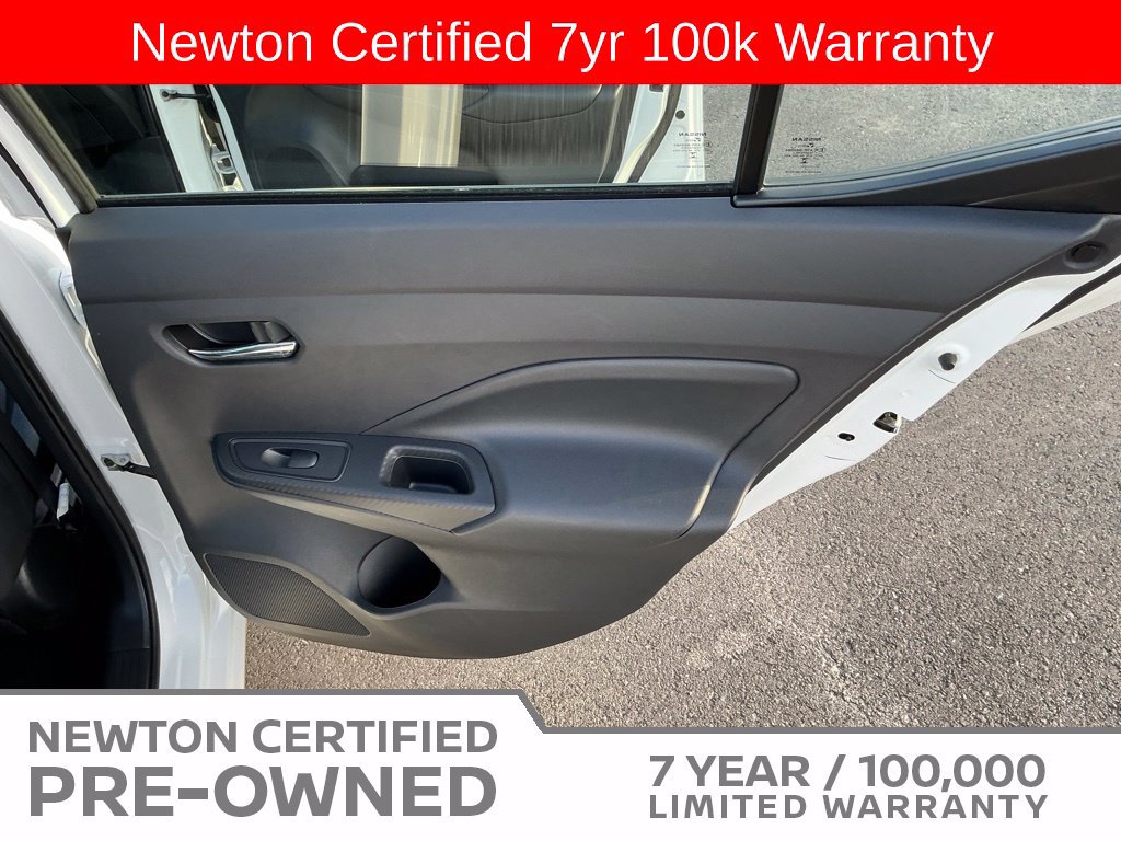 Used 2023 Nissan Versa SV FWD image 33