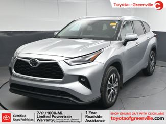 Used 2021 Toyota Highlander XLE video 1