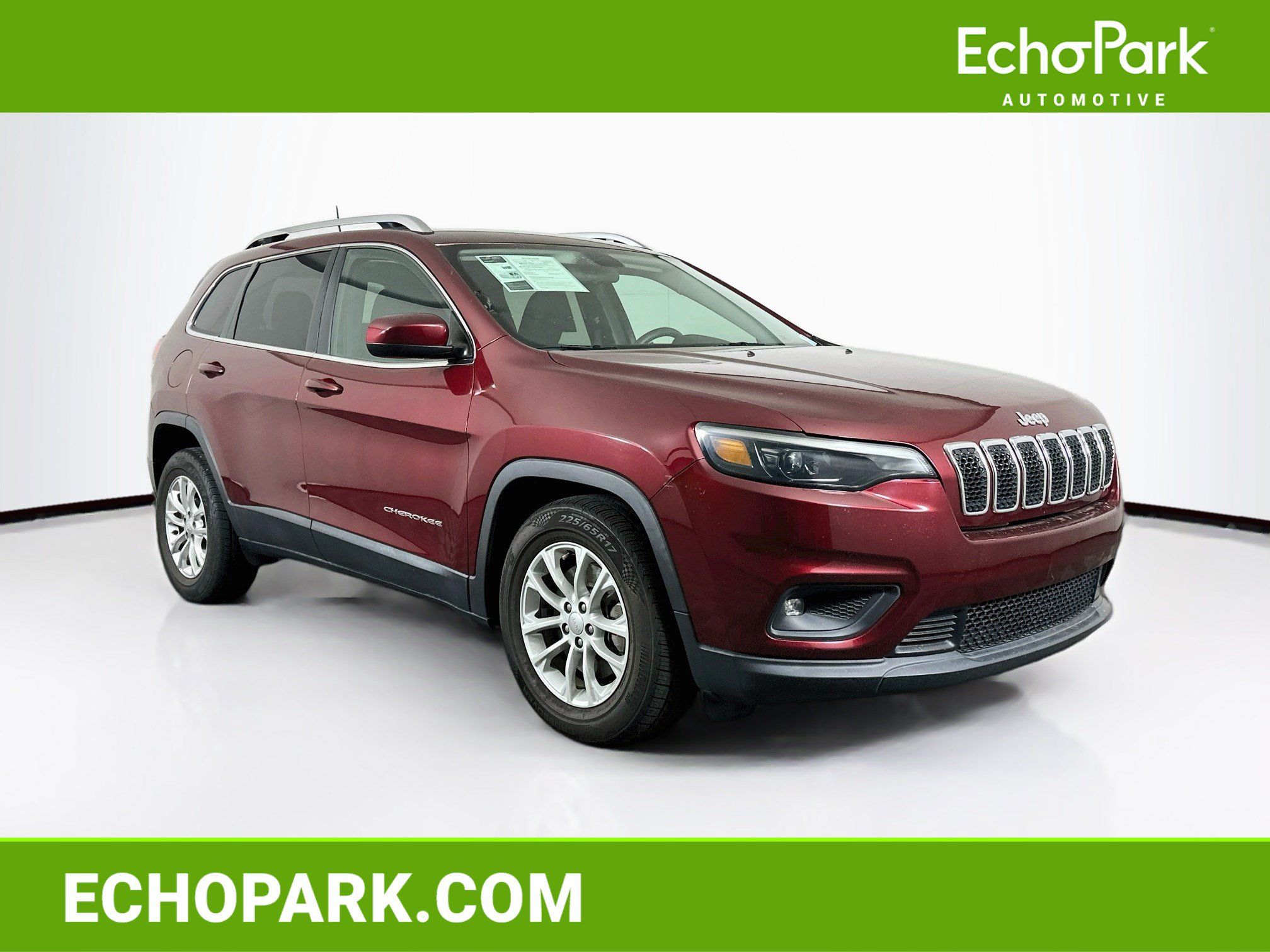 Used 2019 Jeep Cherokee Latitude w/ Popular Appearance Group FWD image 1