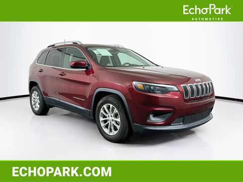 Used 2019 Jeep Cherokee Latitude w/ Popular Appearance Group FWD image 1