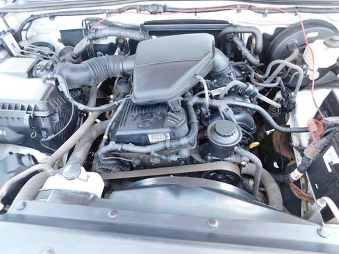Used 2014 Toyota Tacoma 2WD Access Cab image 36