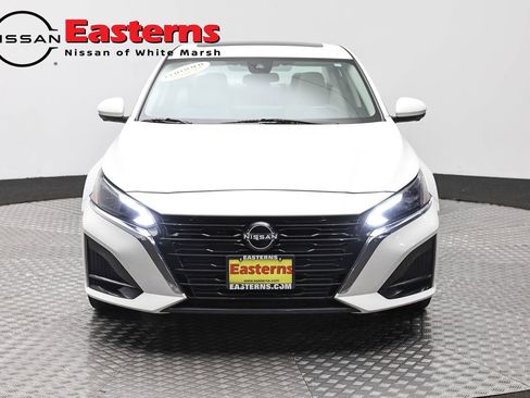 Used 2023 Nissan Altima 2.5 SL AWD/4WD image 2
