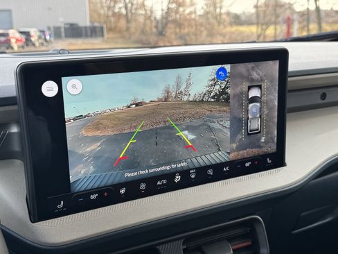 New 2025 Ford Maverick Lariat w/ 4K Tow Package image 21