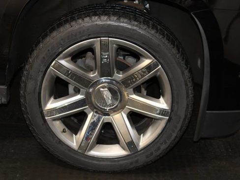Used 2019 Cadillac Escalade Luxury AWD/4WD image 47