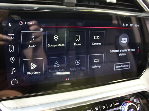 Used 2025 GMC Sierra 2500 Denali image 17