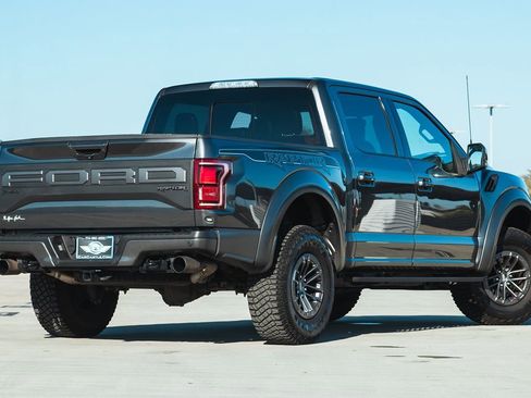 Used 2019 Ford F150 Raptor w/ Equipment Group 802A Luxury image 2