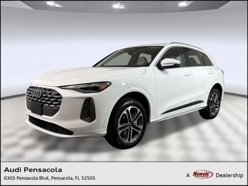 Used 2025 Audi Q5 Premium w/ Convenience Package AWD/4WD image 1