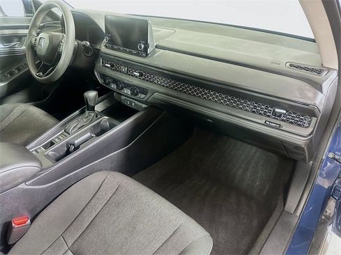 Certified 2023 Honda Accord EX image 30