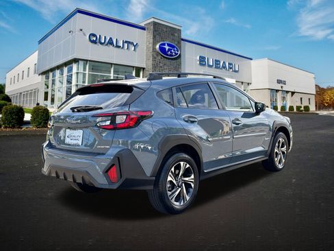 Used 2024 Subaru Crosstrek 2.0i Premium AWD/4WD image 4