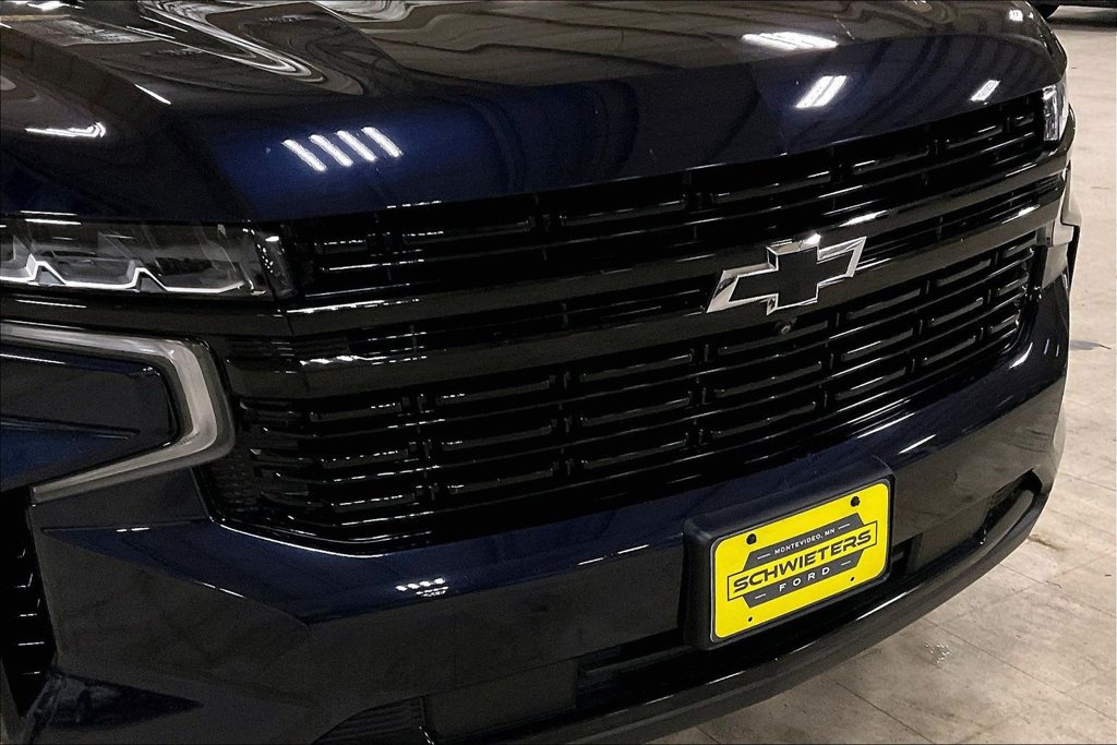 Used 2024 Chevrolet Suburban RST w/ Luxury Package AWD/4WD image 30