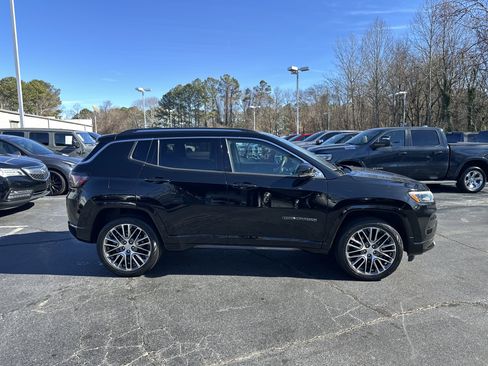 Used 2022 Jeep Compass Limited w/ Elite Group image 10