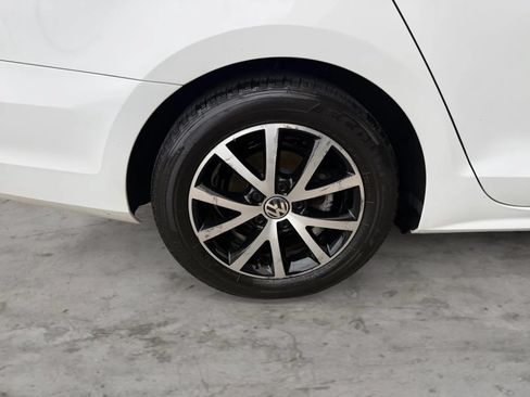 Used 2017 Volkswagen Jetta SE FWD image 43