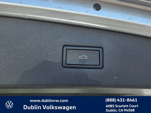Used 2022 Volkswagen Tiguan SE R-Line AWD/4WD image 23