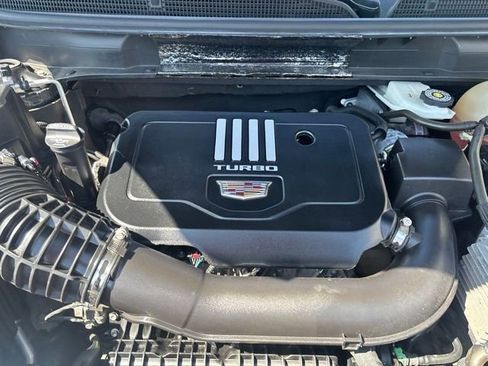 Used 2022 Cadillac XT5 Premium Luxury w/ Technology Package AWD/4WD image 37