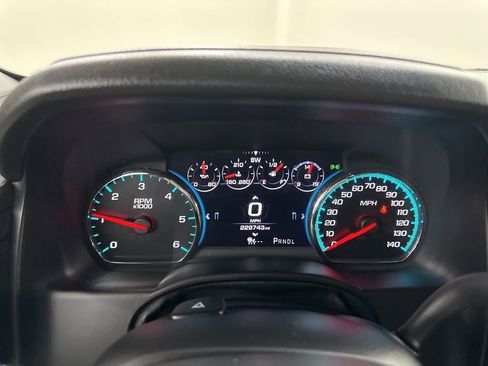 Used 2017 GMC Yukon XL Denali w/ Open Road Package AWD/4WD image 42