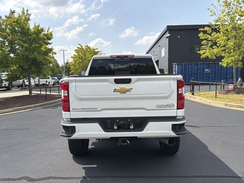 Used 2022 Chevrolet Silverado 3500 High Country w/ Z71 Off-Road Package AWD/4WD image 14