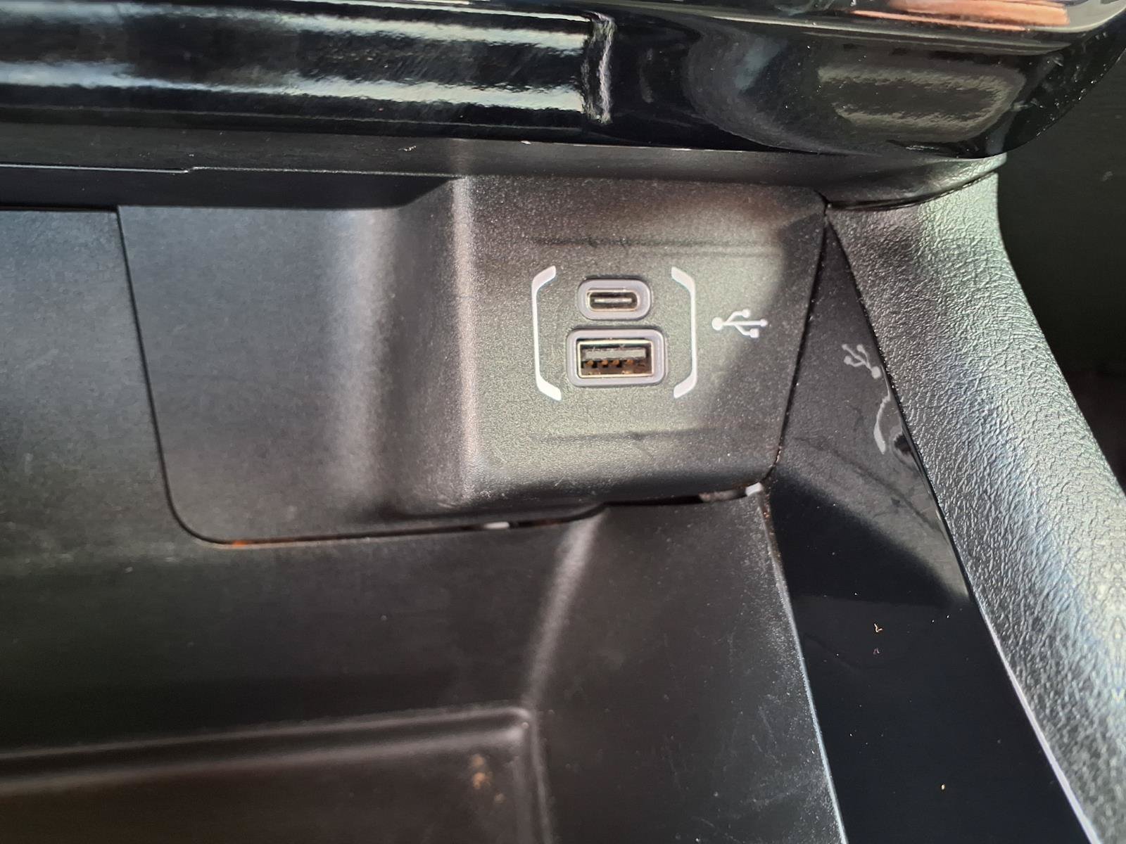 Used 2025 Jeep Compass Limited AWD/4WD image 15