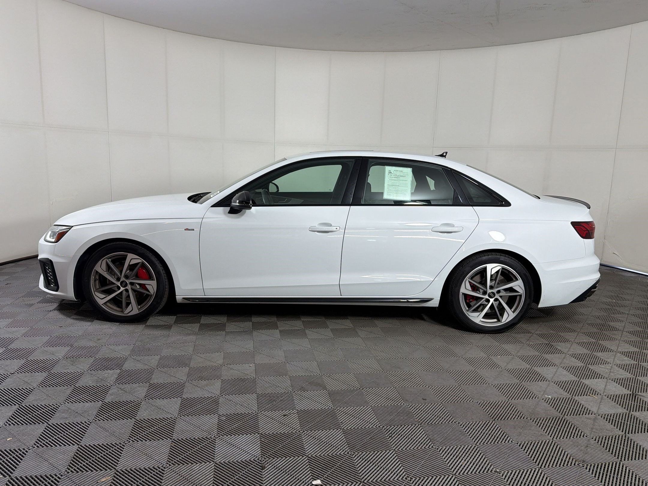 Used 2023 Audi A4 2.0T Premium Plus w/ Premium Plus Package AWD/4WD image 2