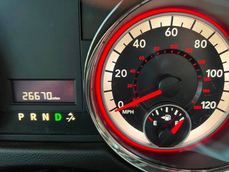 Used 2016 Dodge Grand Caravan SXT FWD image 24
