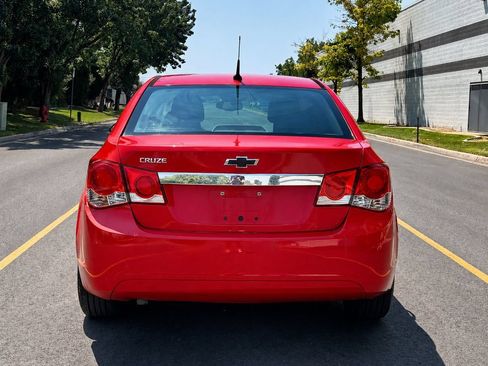 Used 2014 Chevrolet Cruze LS FWD image 4