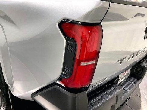 Used 2024 Toyota Tacoma SR image 29