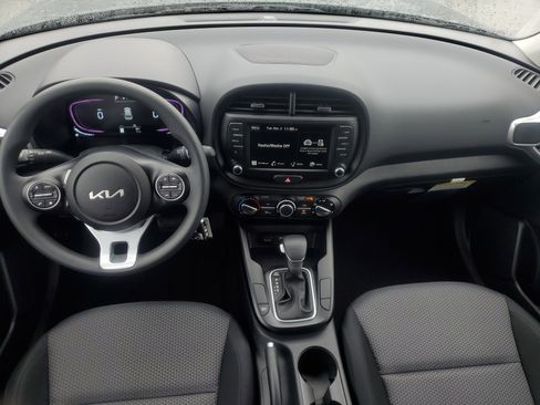 New 2025 Kia Soul LX image 15