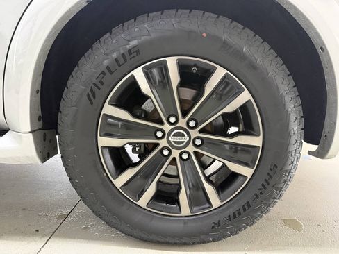 Used 2019 Nissan Armada Platinum w/ Captain's Chairs Package AWD/4WD image 36