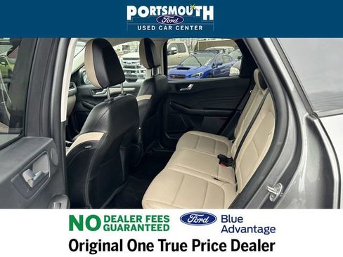 Used 2022 Ford Escape SEL w/ Technology Package image 5