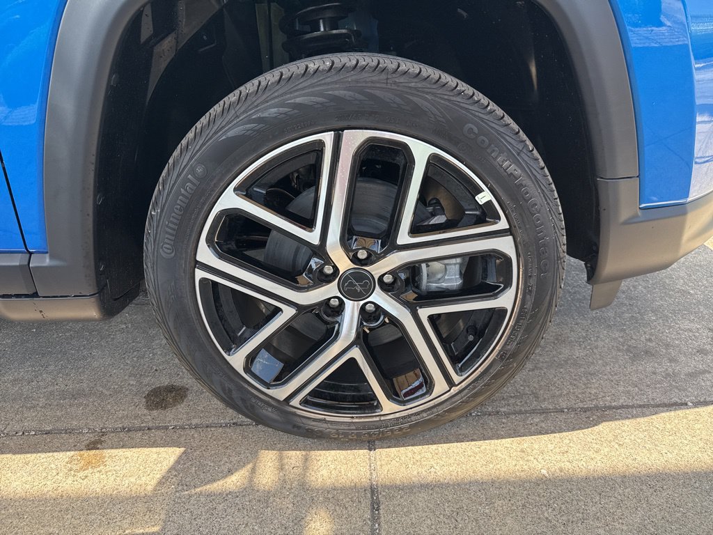 New 2025 Jeep Compass Limited w/ Sun & Sound Group AWD/4WD image 29