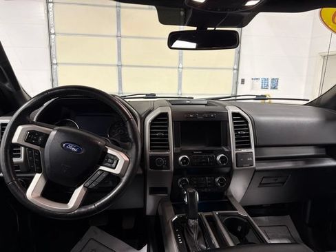 Used 2019 Ford F150 Lariat w/ Equipment Group 502A Luxury AWD/4WD image 26
