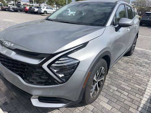 Used 2024 Kia Sportage EX image 10