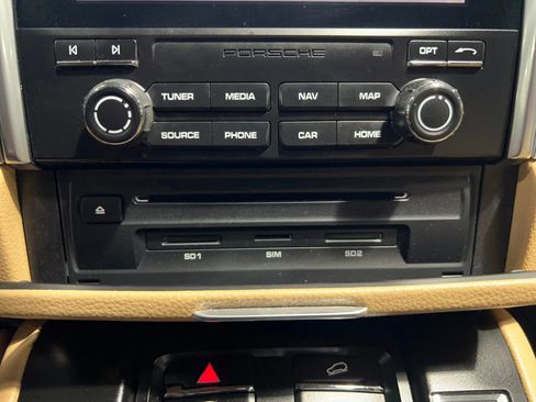 Used 2017 Porsche Macan S image 36