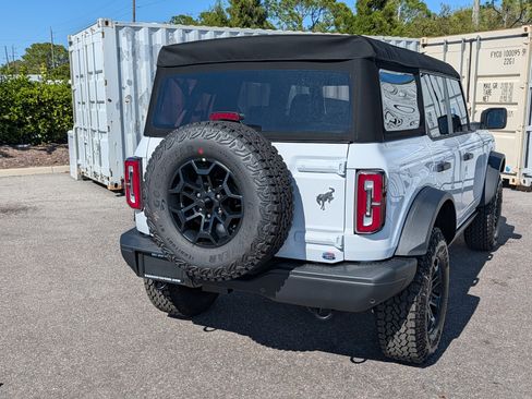 New 2026 Ford Bronco Badlands AWD/4WD image 5
