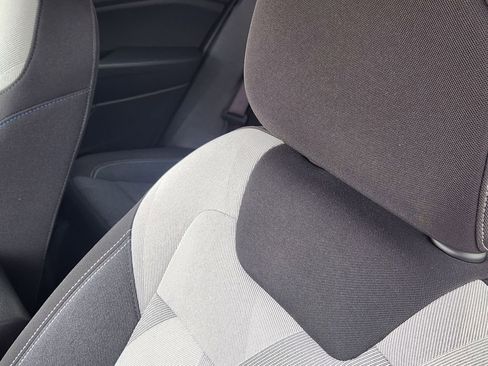 Used 2026 Chevrolet Trax LS w/ LS Convenience Package image 16