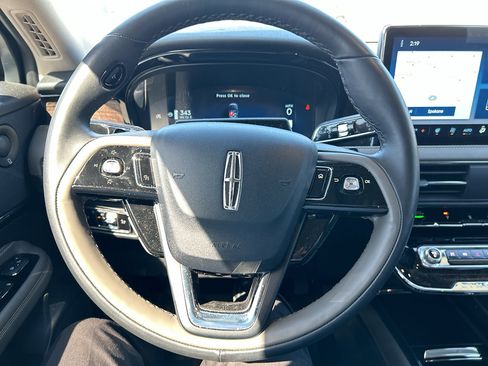 Used 2025 Lincoln Corsair Reserve w/ Equipment Group 202A image 14