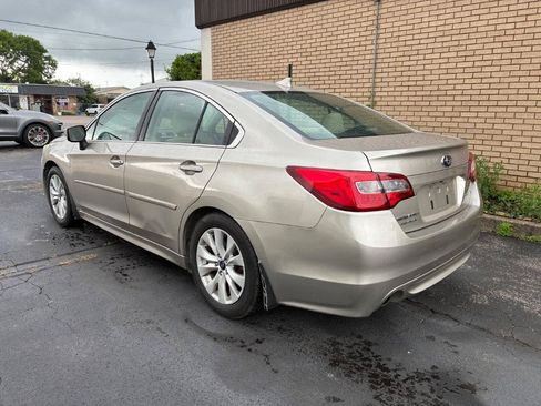 Used 2017 Subaru Legacy 2.5i Premium w/ Moonroof Package AWD/4WD image 7