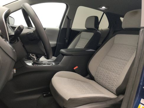 Used 2022 Chevrolet Equinox LS w/ LS Convenience Package image 17