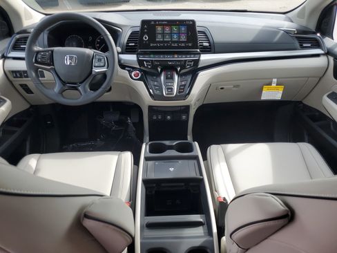 New 2026 Honda Odyssey Touring image 15
