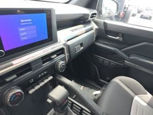 Used 2024 Toyota Tacoma TRD Sport RWD image 17