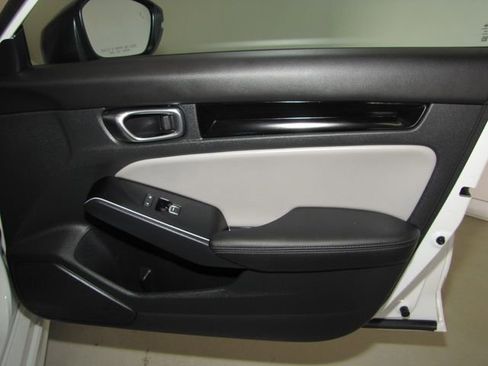 Certified 2025 Honda Civic Sport image 22