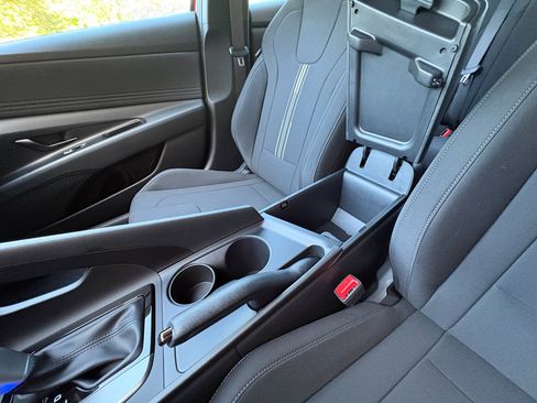 New 2026 Hyundai Elantra Sport FWD image 32