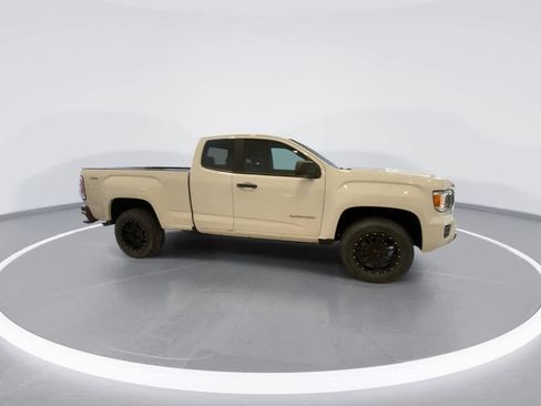 Used 2020 GMC Canyon 4x4 Extended Cab image 2