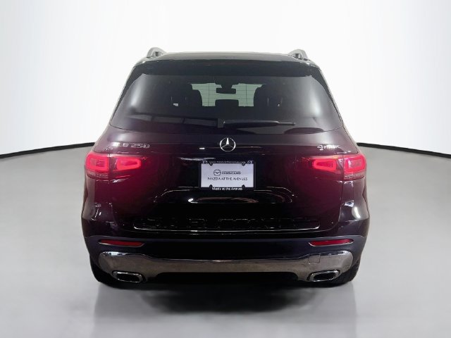 Used 2023 Mercedes-Benz GLB 250 4MATIC w/ Premium Package image 20