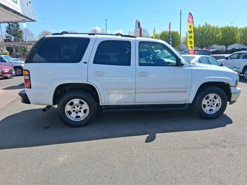 Used 2004 Chevrolet Tahoe LT w/ LT Preferred Equipment Group AWD/4WD image 4