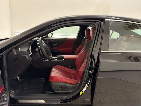 Certified 2020 Lexus ES 350 F Sport w/ Accessory Package 2 FWD image 5