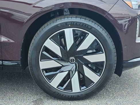 New 2025 Volvo EX90 Ultra w/ Protection Package Premier image 9