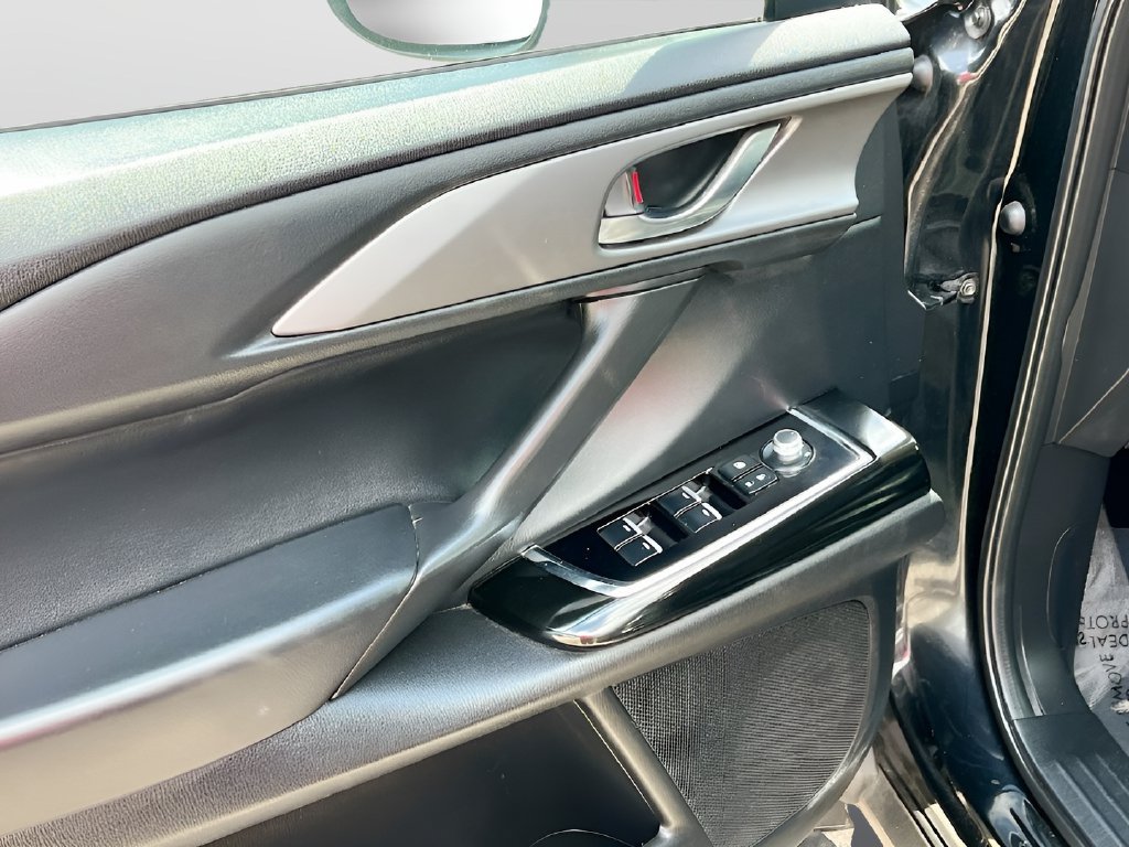 Used 2023 MAZDA CX-9 Touring Plus AWD/4WD image 18