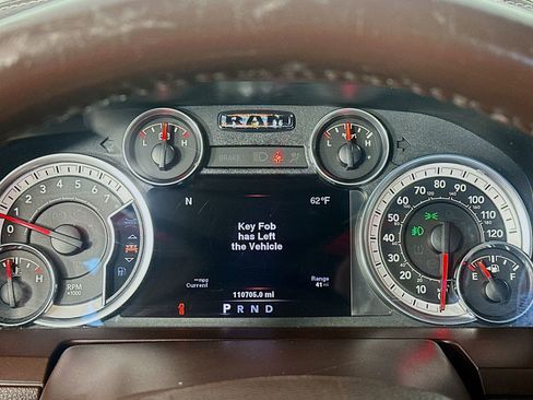 Used 2014 RAM 1500 Laramie w/ Convenience Group AWD/4WD image 12
