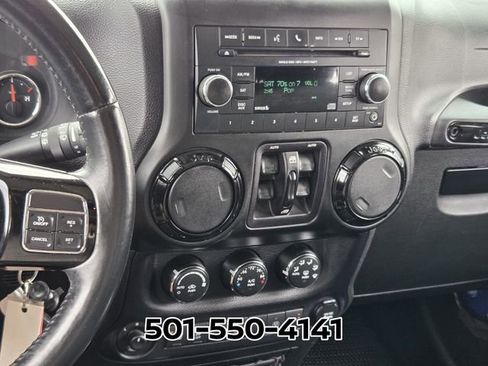 Used 2014 Jeep Wrangler Unlimited Sahara image 23